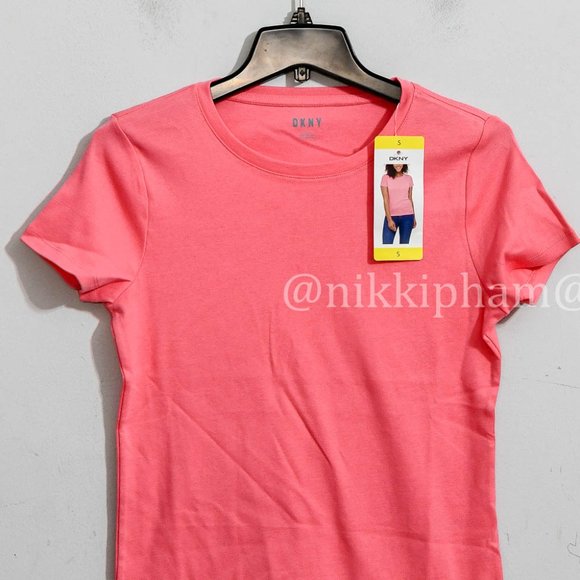 Brand new DKNY women tee - Picture 3 of 5